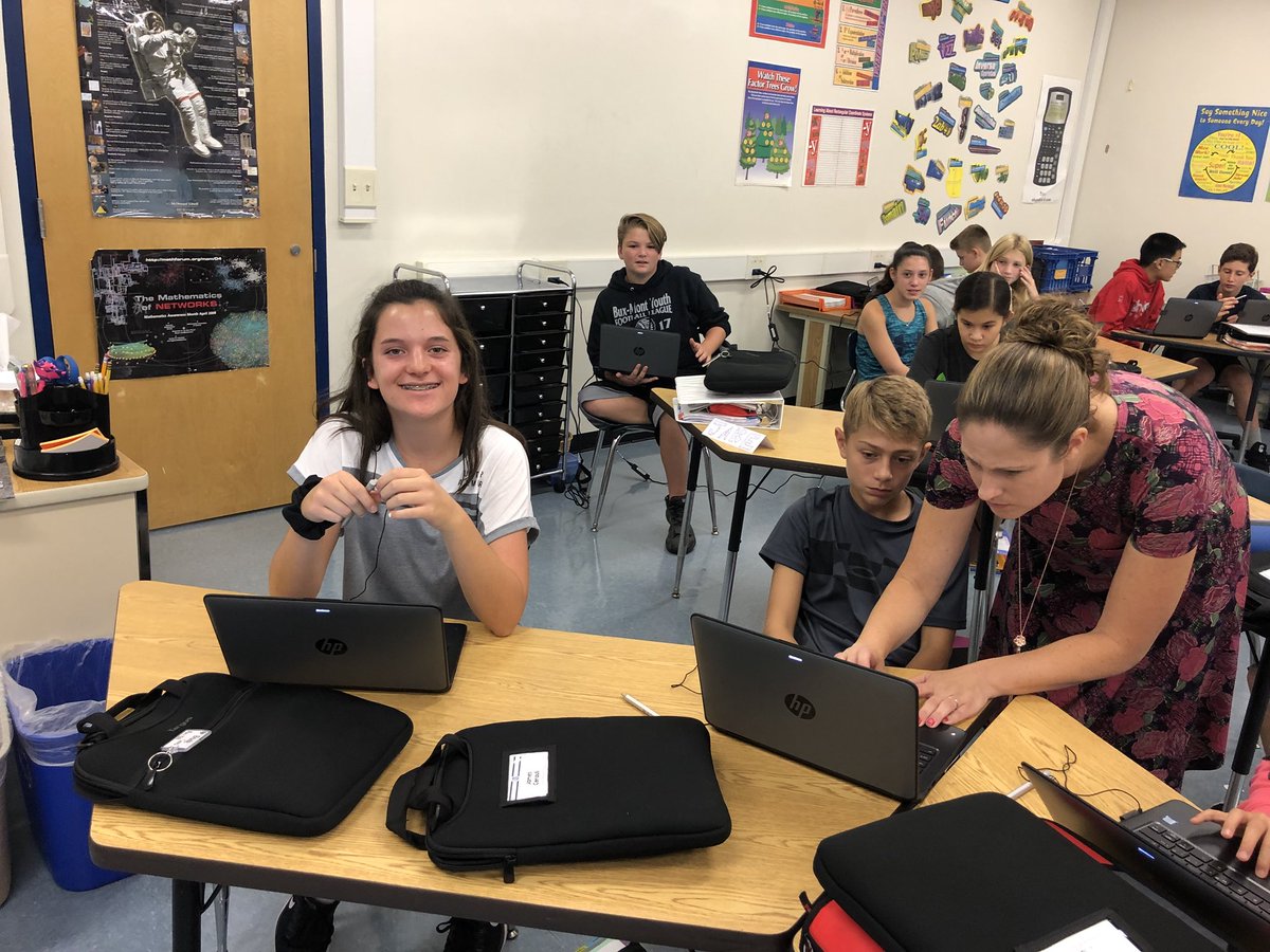 cbjjaffe's tweet image. Today we handed out our last laptop!  It’s been great touring our 5 Middle Schools!  #cbinnovate #cbsdtech