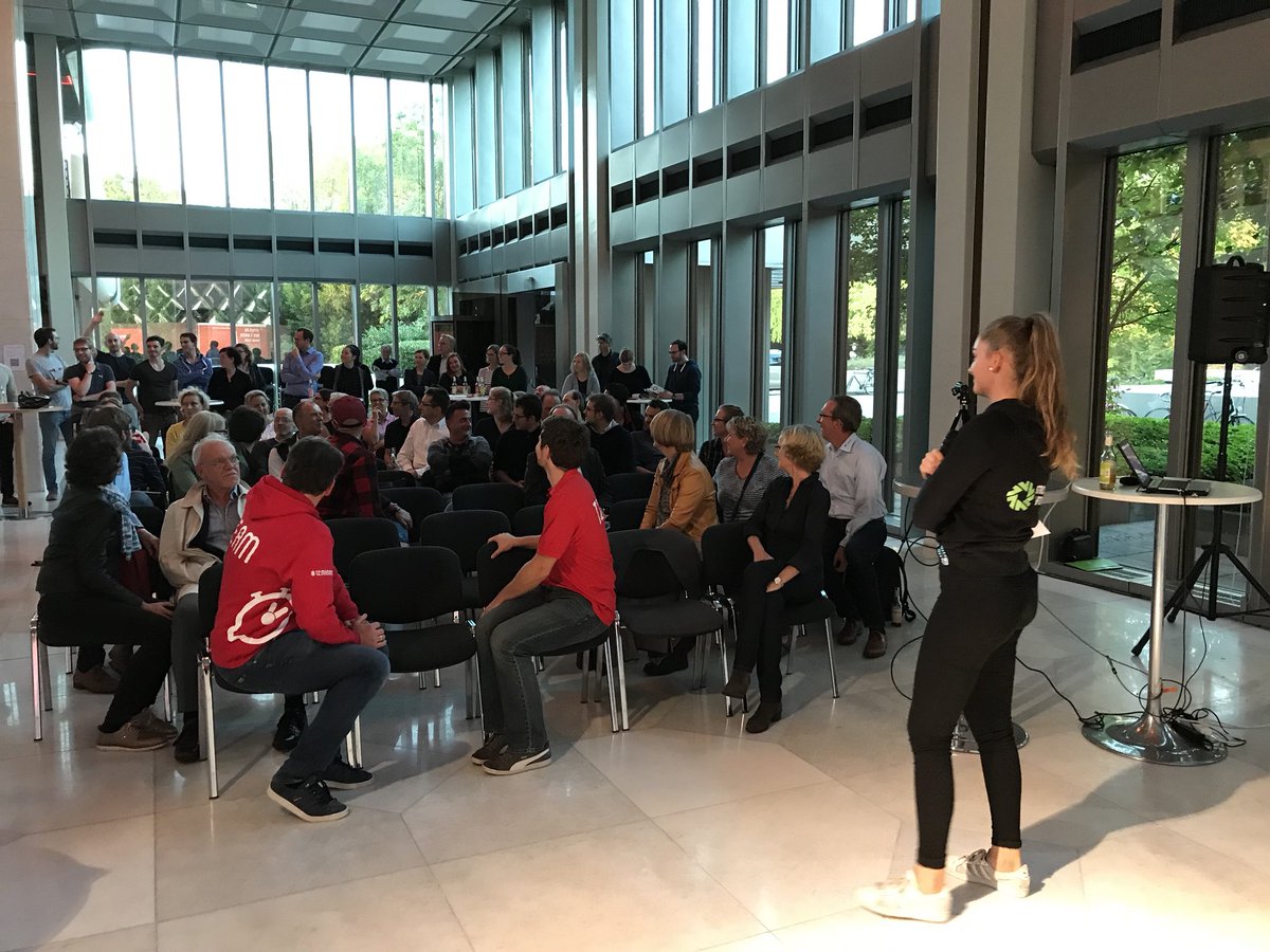 Warm-Up mit Rechenspielen und Paula von #strongpartners bei #12minMS #12min