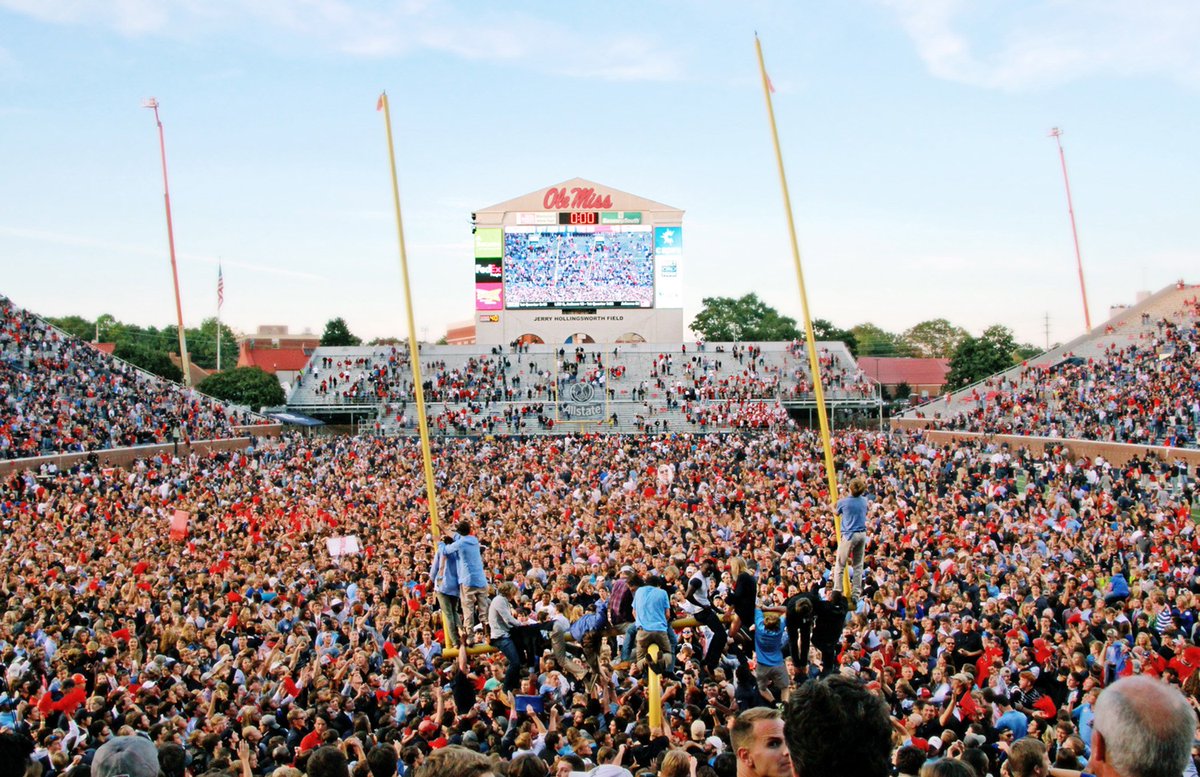 Retweet if you’ll be in Vaught-Hemingway on Saturday! 

#BeatBama