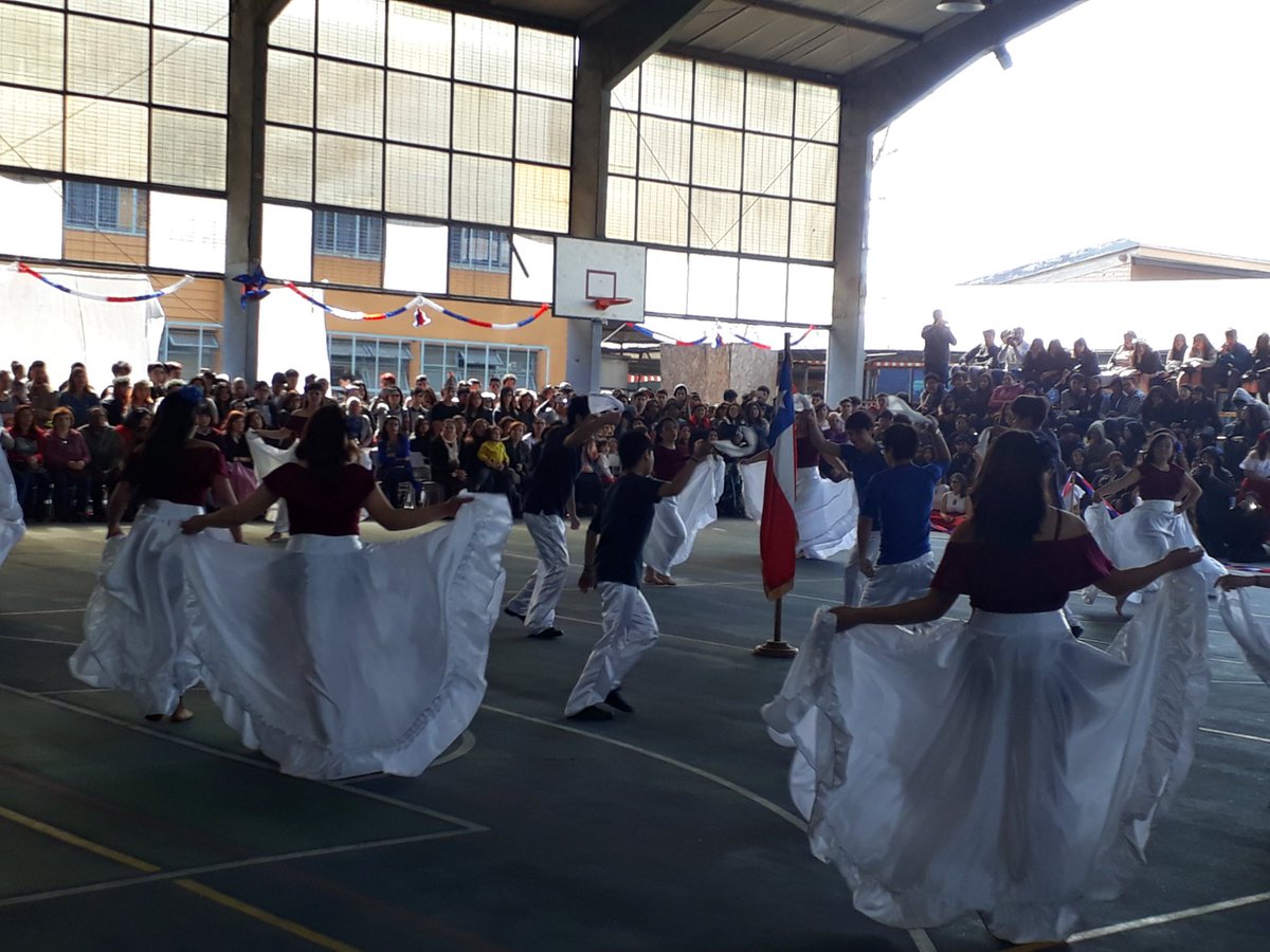 liceocytec's tweet photo. Liceo Ciencia yTecnología celebra las Fiestas Patrias. Viva Chile!!! https://t.co/7CGBri8sPr