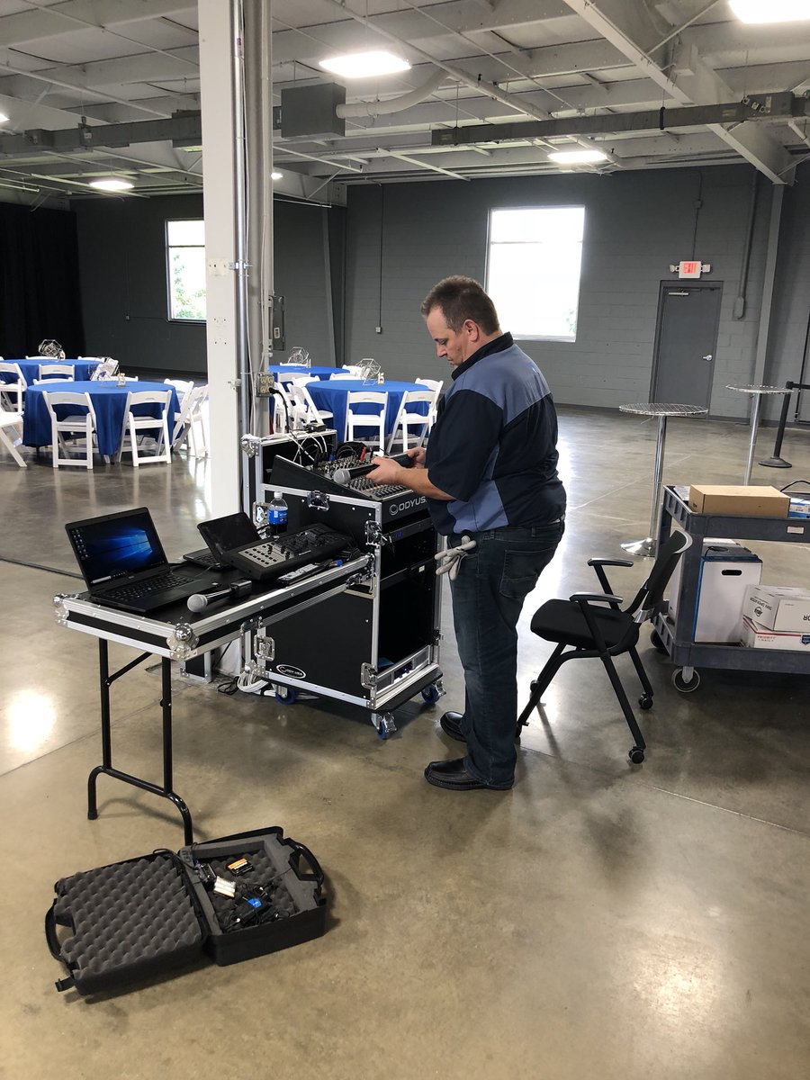 JoelFenske's tweet photo. Brandon Bower @Huston_Tech is getting setup to run the A/V for the Celebrity Chef event @Indiana_IoT this evening. Chef @RobertIrvine will be here showing us his amazing cooking skills with the latest cooking technology.  We are so thankful to be involved in this event😊 https://t.co/BW1x63aaIF