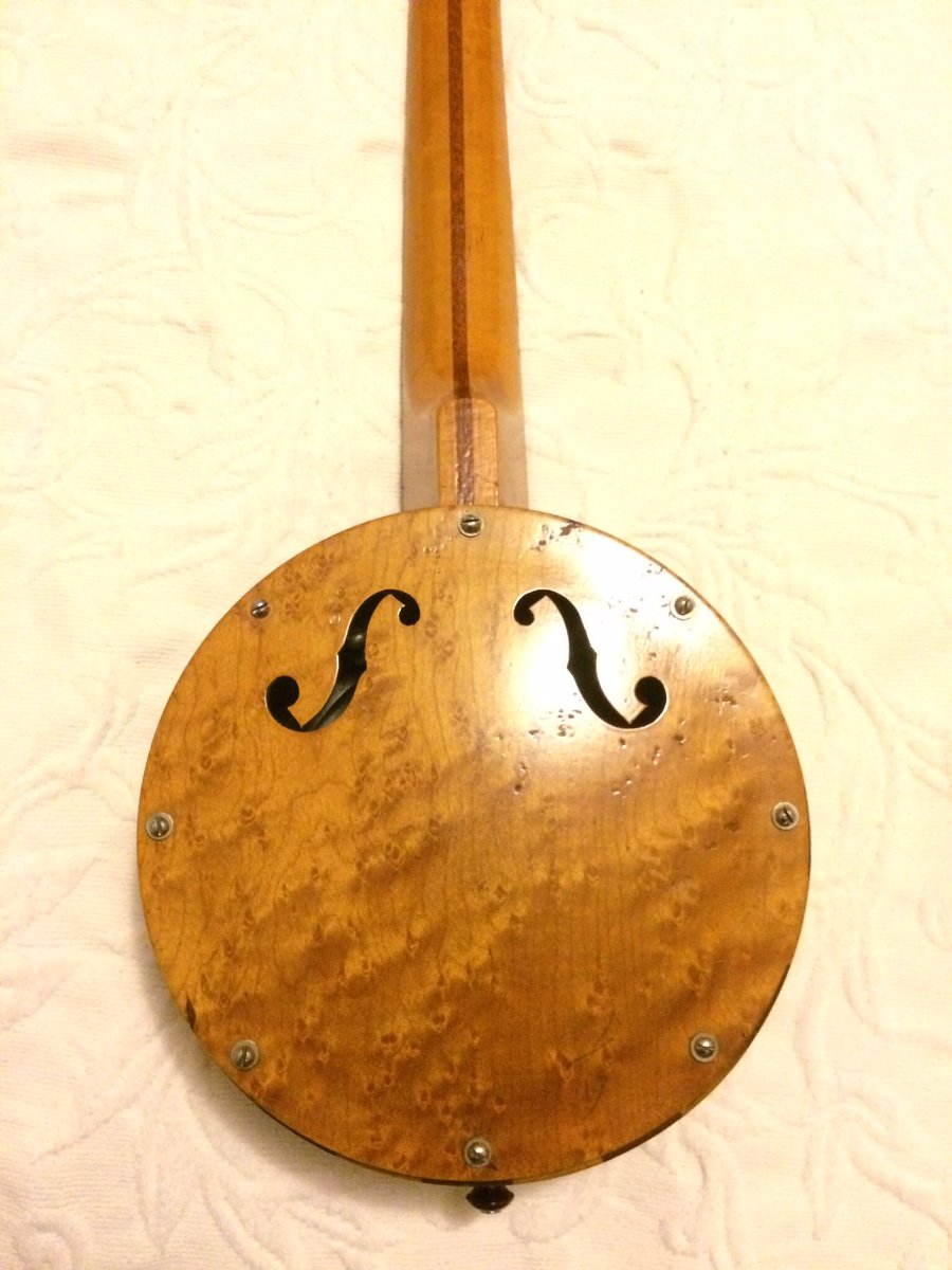 jeanne_maslar's tweet image. #banjolele #ukeulele this is my restored banjolele. I just like saying the word...banjolele out loud...