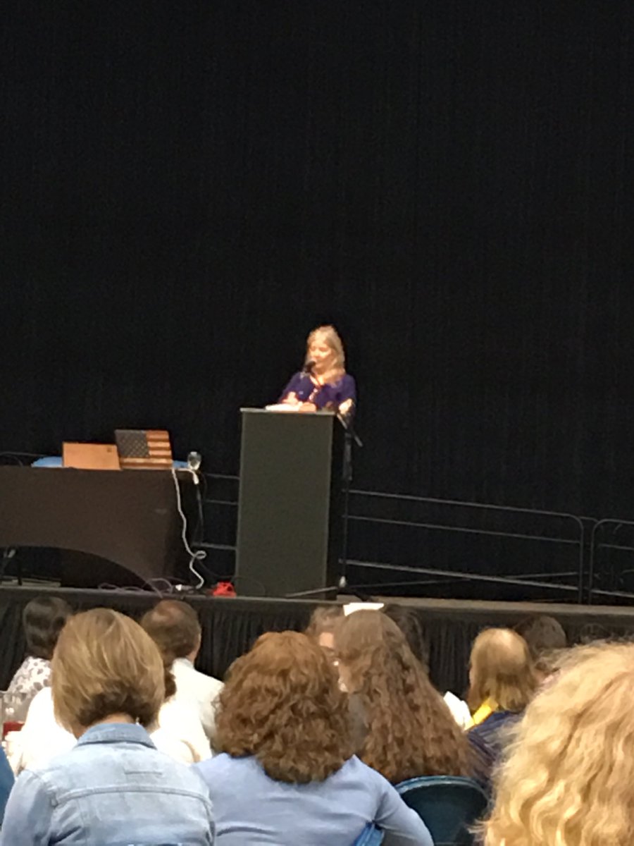 McLeanLibrary's tweet photo. Elizabeth Berg #ARSL2018 https://t.co/doC1o2q8XK