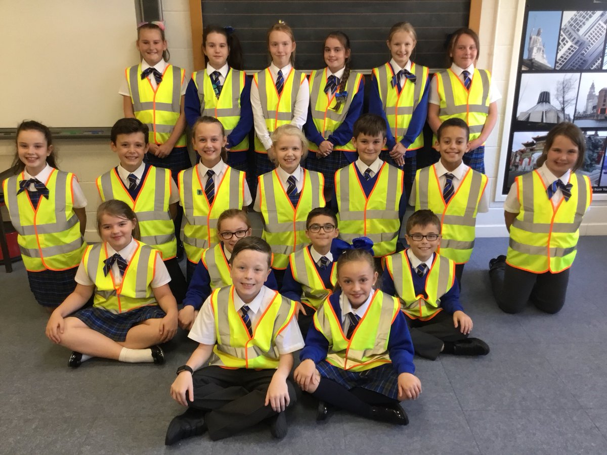 Our new playground buddies are all trained Anti-bullying Ambassadors thanks to @AntiBullyingPro #ProudOfOurPupils #SafePlaygrounds #HappyChildren