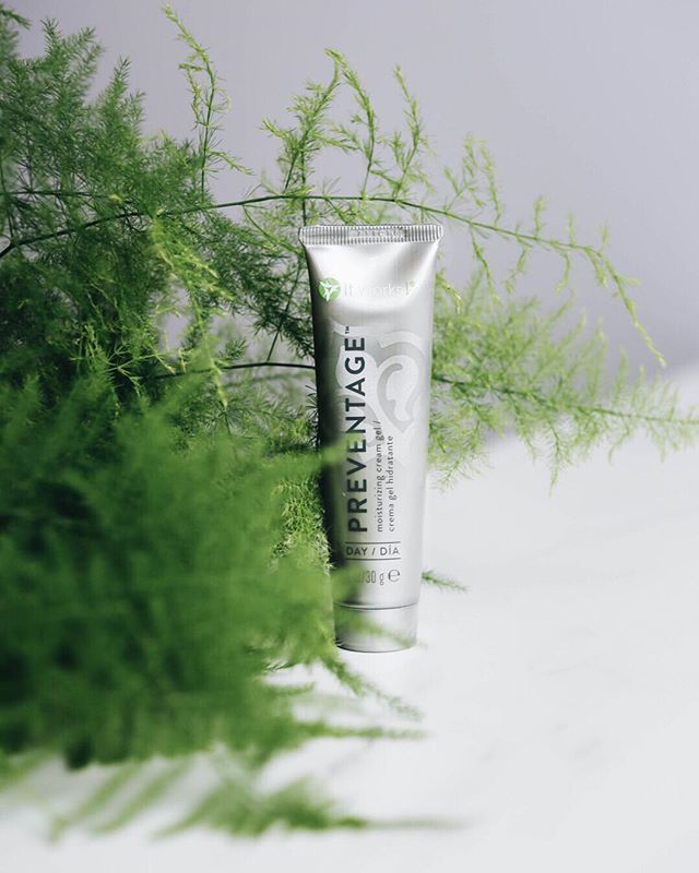 ItWorksINTL's tweet photo. I regret taking such good care of my skin 💚
- said no one ever
.
.
.
.
 #skincare #skincareroutine #freshface #morningskin #dewyskin #face #skin #skinfood #itworks #morningskincareroutine #morningskincare #itworksskin #freshfaced https://t.co/5SklmqOZoh https://t.co/VU12BUcjdE