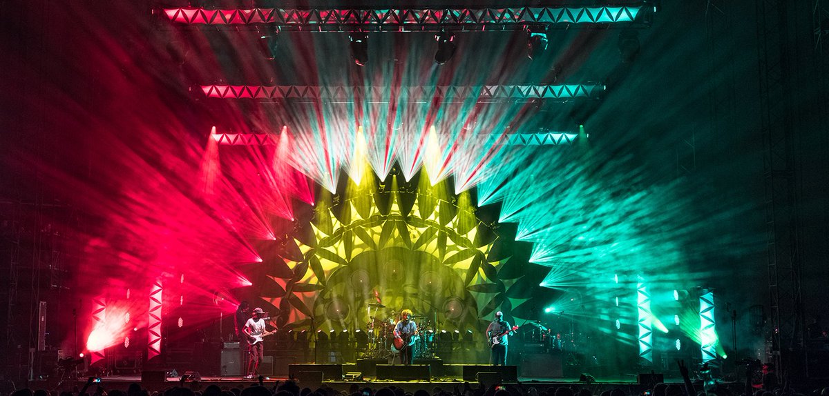From abstract Native American themes in the #setdesign to the #lightingdesign that evokes sunsets and sunrises, Marc Janowitz designed Dispatch’s summer tour as “an inclusive experience" ow.ly/p7au30lLtpX