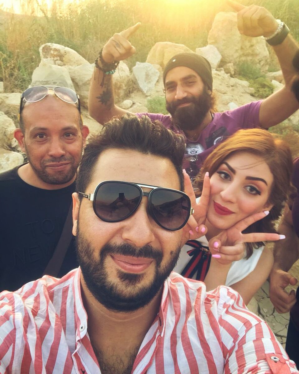 تم الانتهاء من تصوير فيديو كليب #دنيا_جديدة للنجمة سهيلة من اخراج / #نبيل_مكاوى و من انتاج / #ميدو_منيب - #Pause_Production ✌✔
<a href="/medomounib/">medo mounib</a> ✔
<a href="/SuhilaBnLachhab/">Souhila Ben Lachhab 🇩🇿</a> ❤❤