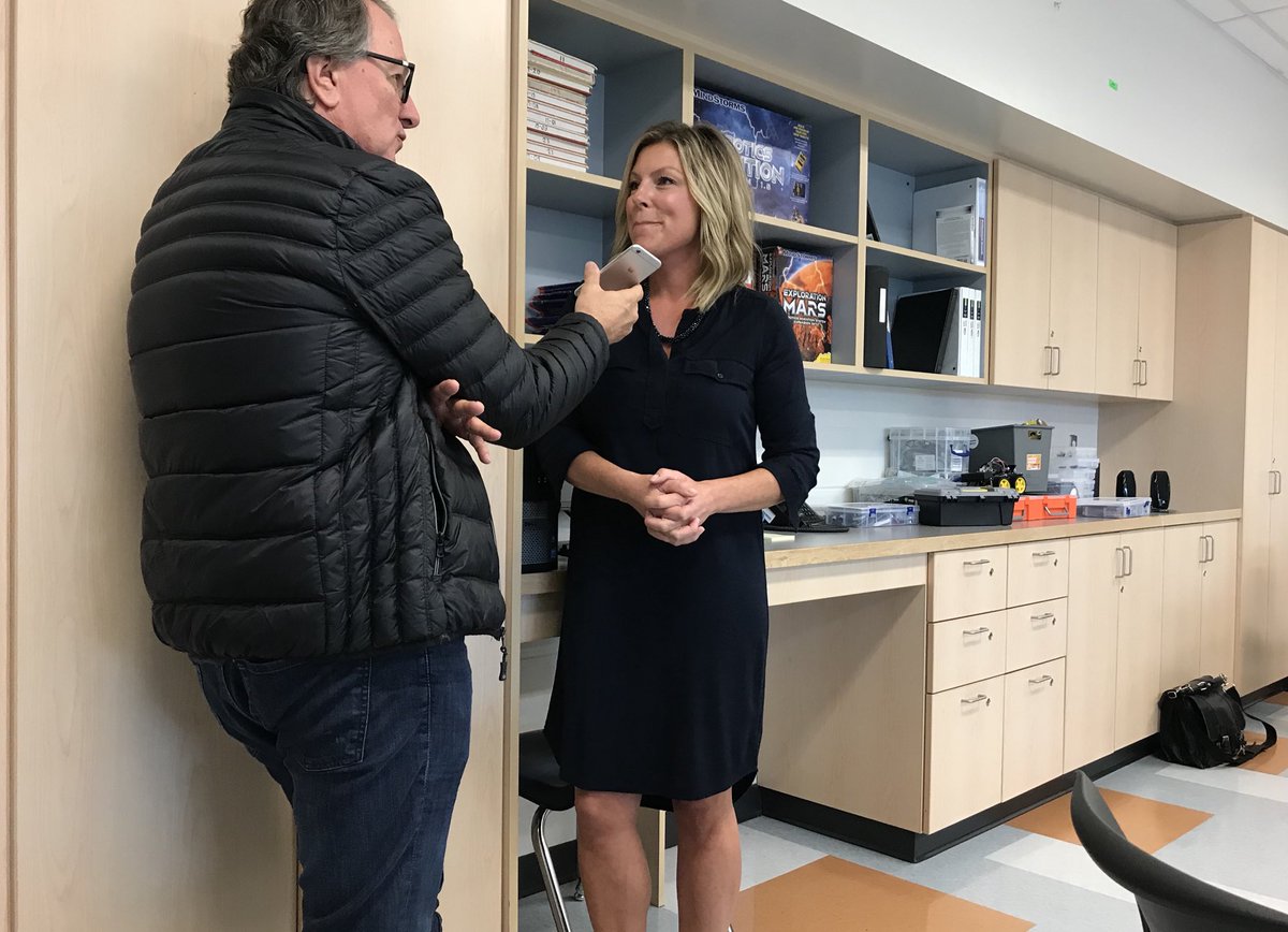 PembinaTrails's tweet image. We are excited to share more about our new @PTECwinnipeg program 📱🖥🎙 Thanks to @680CJOB @CloutierCJOB @ctvwinnipeg for stopping by! #AccomplishAnything #ptecwinnipeg #codingtweet
