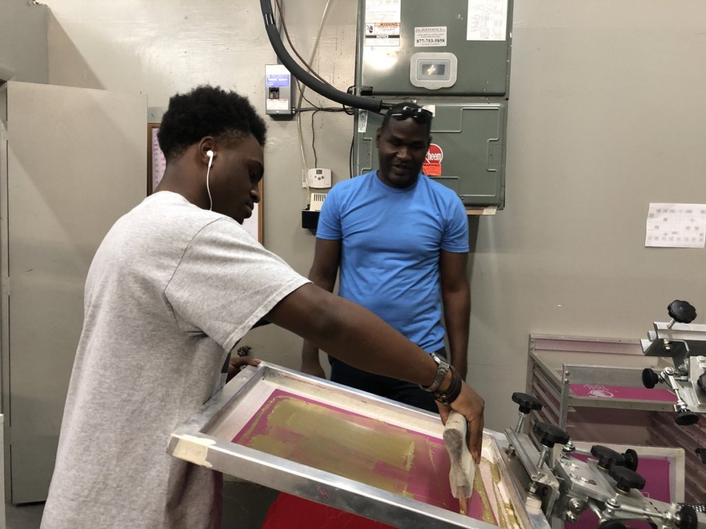 LAUSDSup's tweet photo. Did you know that @MDCPSโ Summer Youth Internship Program provided an estimated $3.13 million economic impact to our community? More than 700 local businesses and community partners served as mentors for our interns, equipping them with skills for career success. #SYIP2018 https://t.co/3TyMuS0IkD