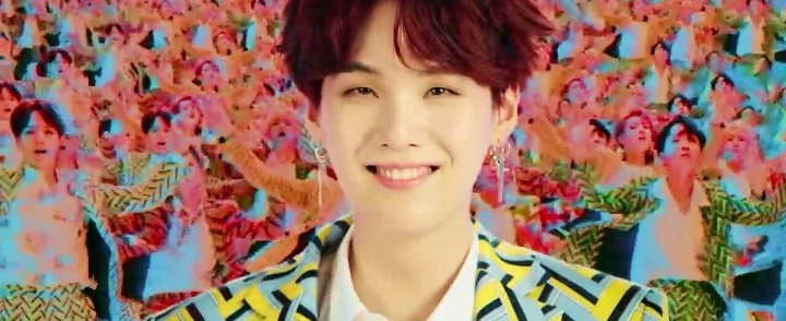 sadaf_071's tweet photo. THIS WAS LIKE AN ELECTRIC SHOCK BUT IT FELT SOO GOOD! 

#BTS
#Feat_NickiMinaj 

@BTS_twt https://t.co/RfCpF6OkMZ