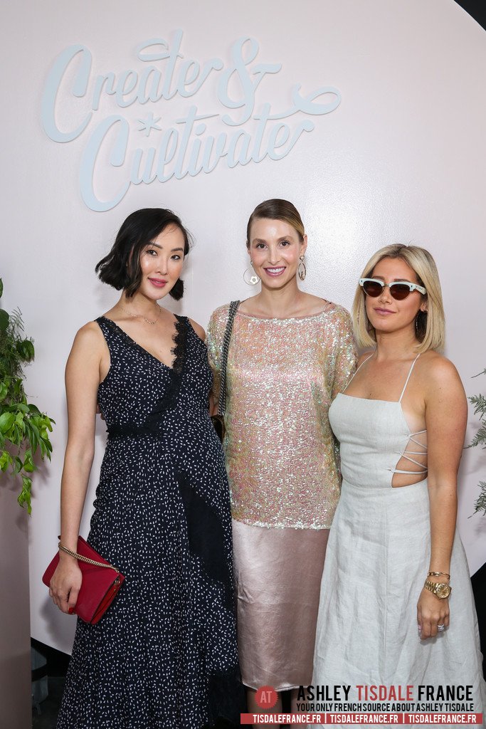 TeamTisdaleFR's tweet photo. 25.08 - Ashley Tisdale attending Creative &amp; Cultivate CHI Celebrations at the House of Vans in Chicago https://t.co/NjUYOKPvTN https://t.co/TPr9IOaSoI