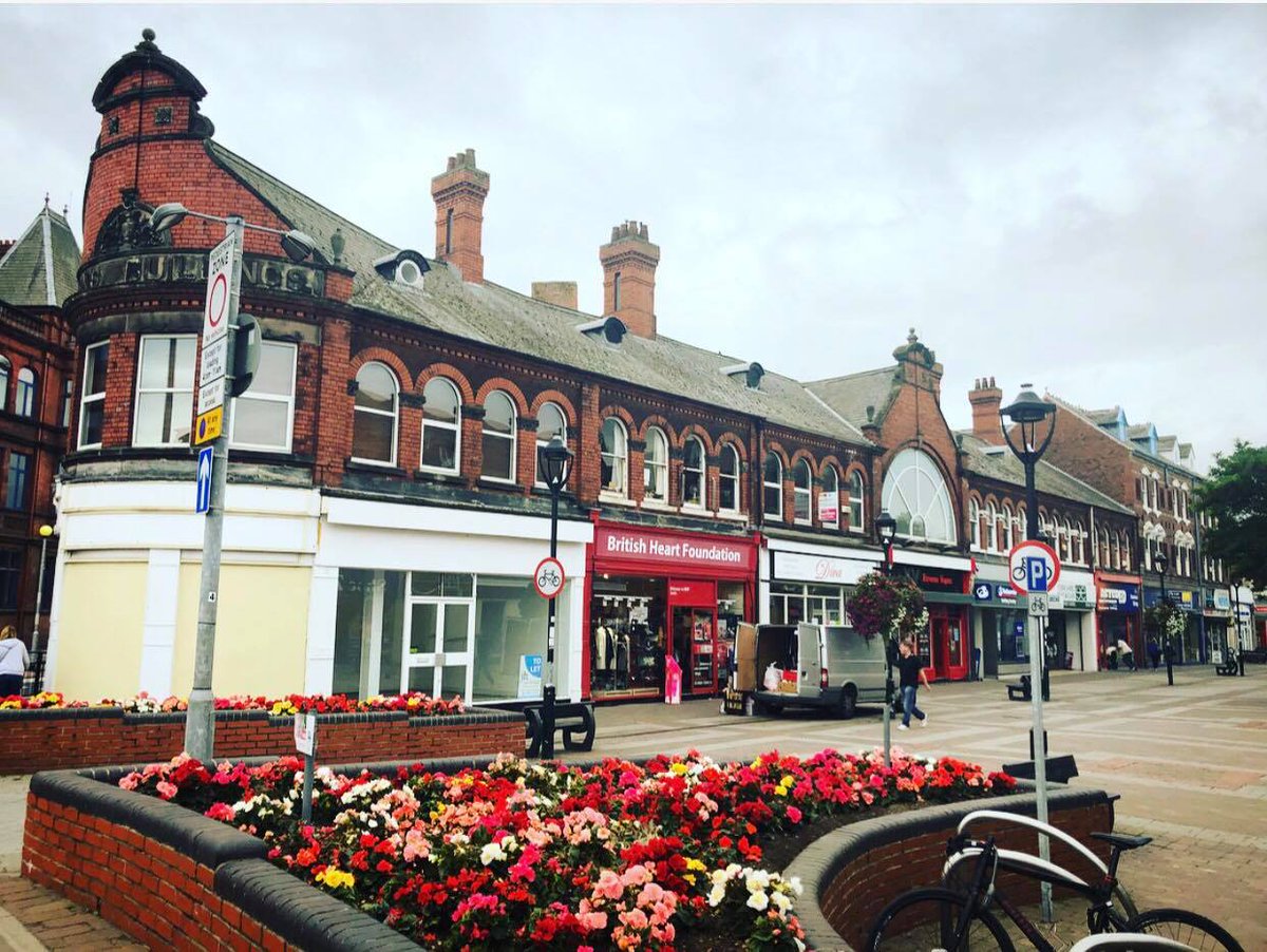 JulieHowardP's tweet photo. SHOP TO LET ON BUSY HIGH STREET!!
18 BOOTHFERRY ROAD, GOOLE.
For more information call Howard on 07970 123457 or visit:
https://t.co/U1MeaIEOSk
#shoptolet #shoplet #tolet #retailunit #retailshop #goole #gooleshop #goolehighstreet #highstreet #retailunittolet #keepitlocal https://t.co/TvABsIDSG7