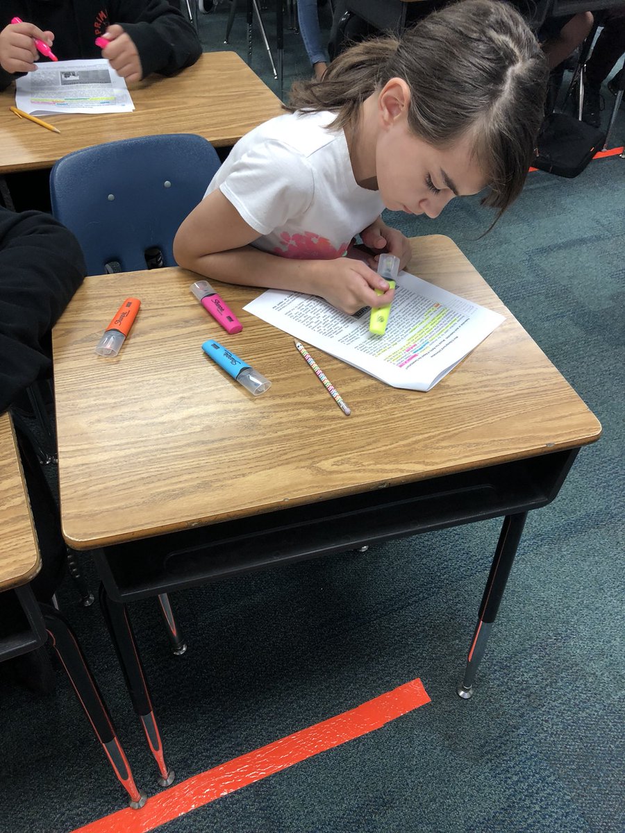 truong_terri's tweet image. One pagers and highlighting = AVIDizing learning! #weareAVID #DemoLife #cfbmattersme #pantherpride #tedpolkway