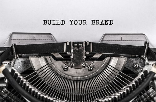OSBA's tweet photo. 6 LinkedIn profile tips to boost your #personalbrand https://t.co/3jh3ZHQES6 #ExploreOSBA ๐บ๏ธ https://t.co/J1LbTUK4Vr
