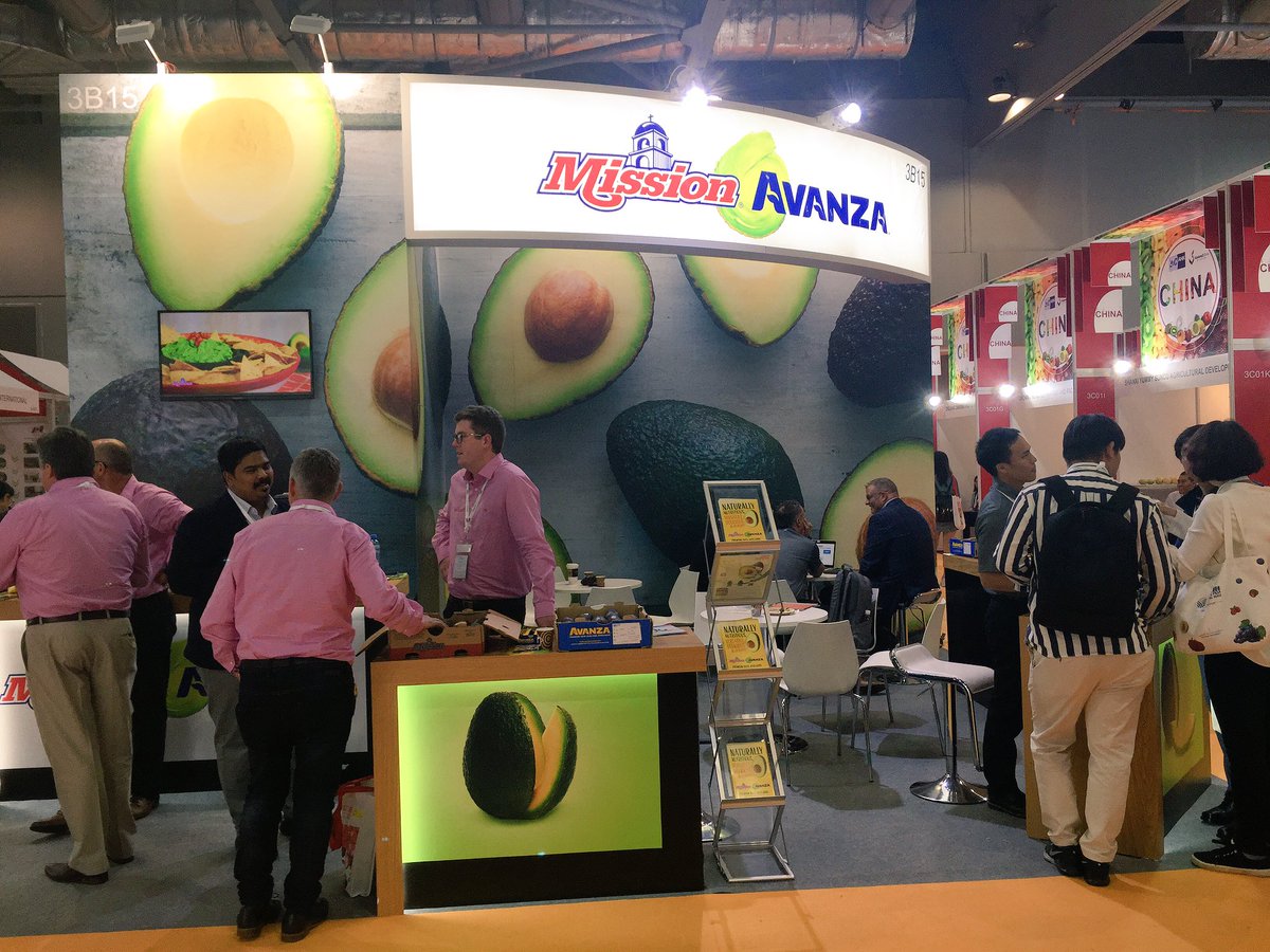 BFORjon's tweet photo. Have you seen these beautiful #custombooths? Take a walk around #AsiaFruitLogistica 2018 and check these Canadian and American exhibitors out! @BFORcreative #BFORbuilds #export #tradeshow #customexhibits https://t.co/E7x7u4MlpD