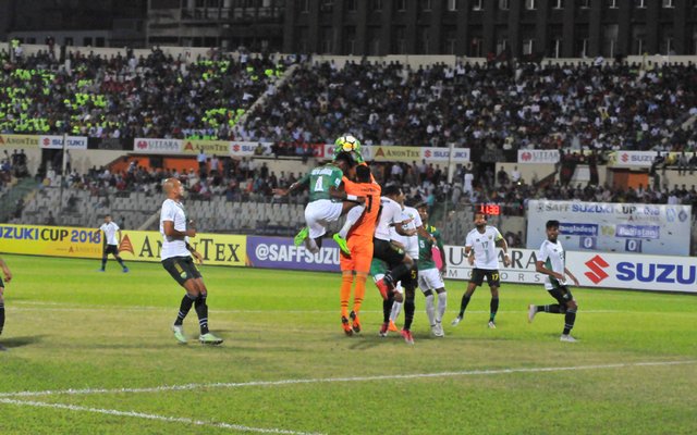 Udashi_Pothik's tweet photo. #Bangladesh have inched toward #SAFFSuzukiCup2018 Championship semifinals with a victory over #Pakistan in their second Group A match.

https://t.co/sCwBPLhvWU - https://t.co/j52VLZ8wLC