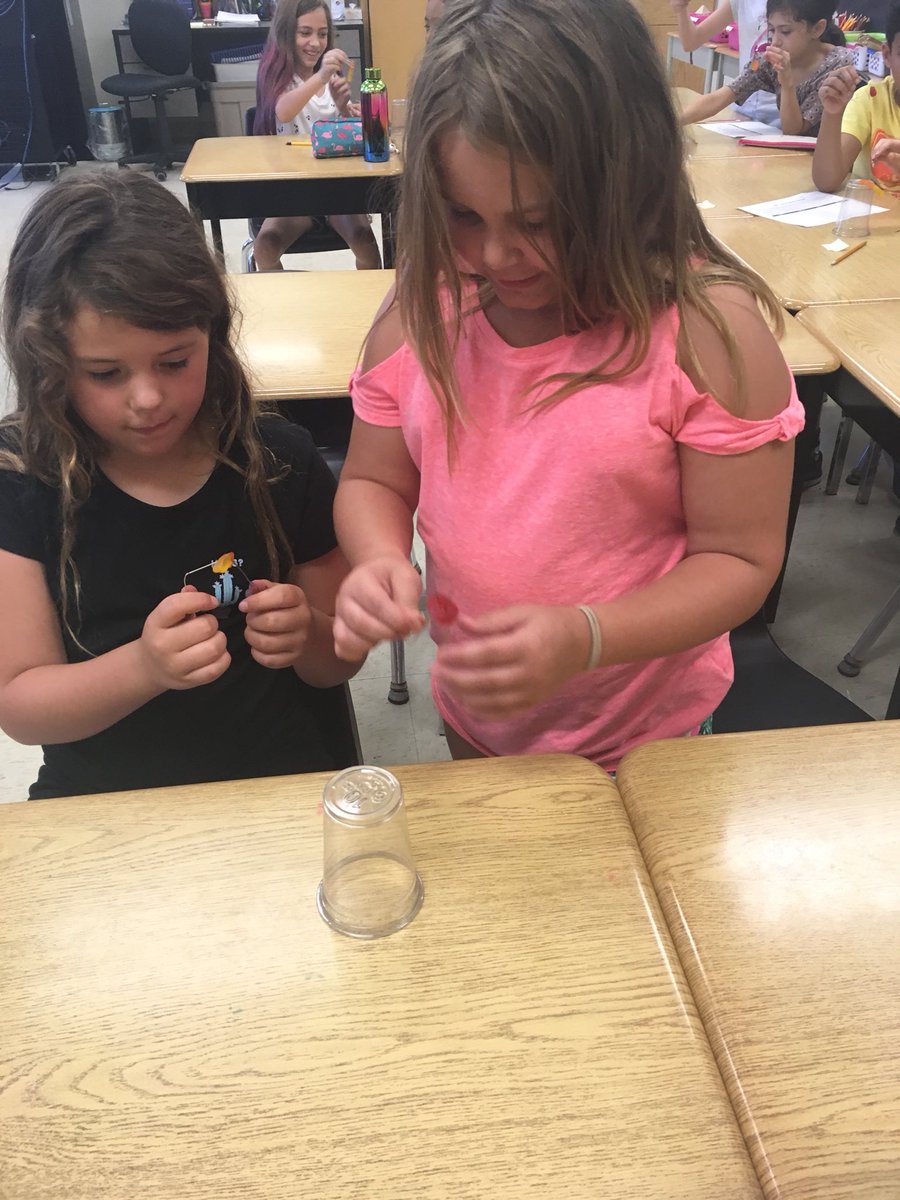 Mrs. Pfaff tweet media