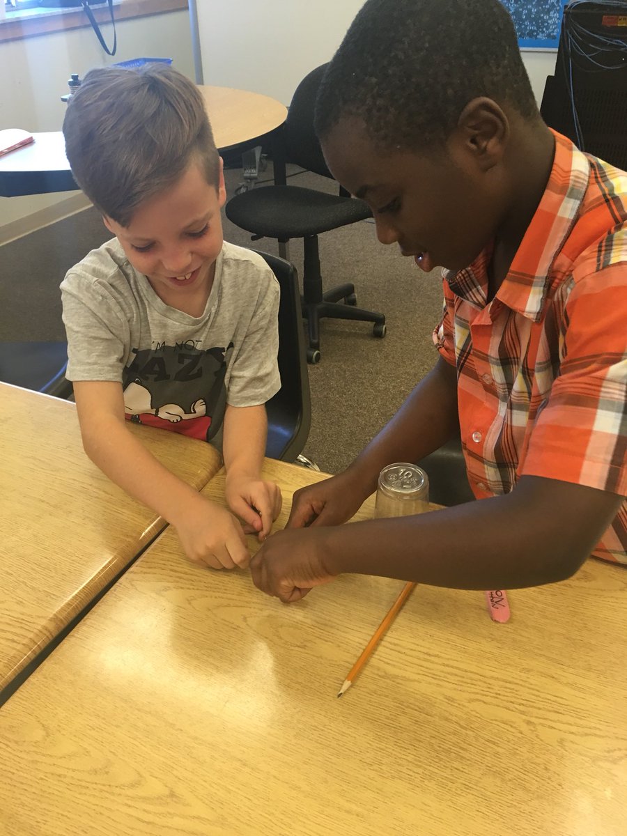 Mrs. Pfaff tweet media