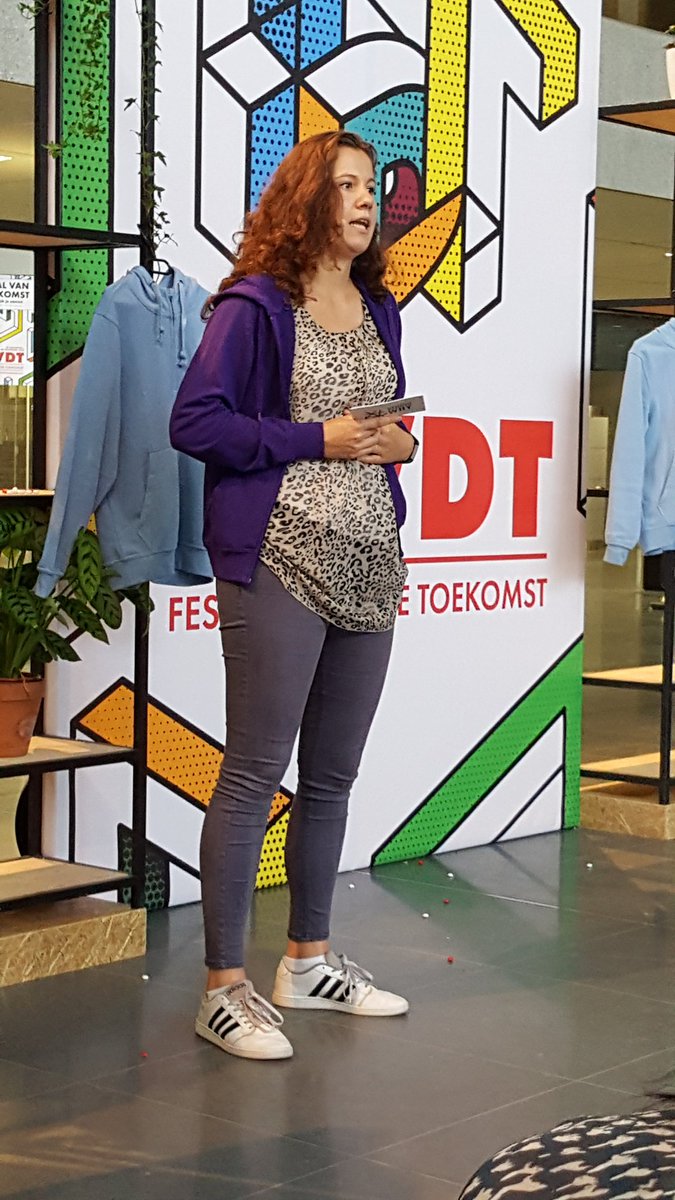 eweijtmans's tweet photo. Focus op de jonge maatschappelijke ondernemers als 1 van de oplossingen voor terugdringen medicijnresten in afvalwater.  #fvdt https://t.co/lssHAWguXa