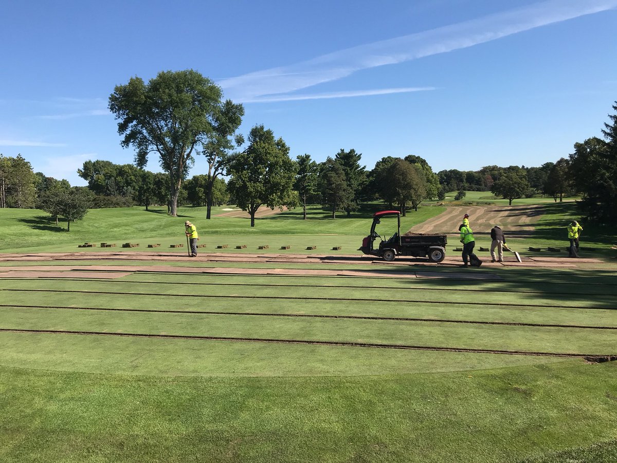 WCCGroundsDept's tweet photo. XGD going in on 18. Still amazed at how good these guys are. Will finish 18 today and even get a start on 12. https://t.co/TLjCEu4l4K