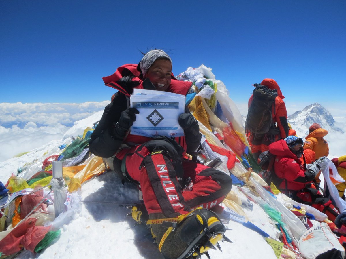 SheExplores's tweet photo. “I don't think I formally ever accepted [not summiting Everest the 1st time] until I went back... I think that's when there was even a sense of gratitude for having the opportunity &amp; my approach to the mountain was completely different.” @georgina_here> https://t.co/d6M87G9sHa https://t.co/xZWDUc8hto
