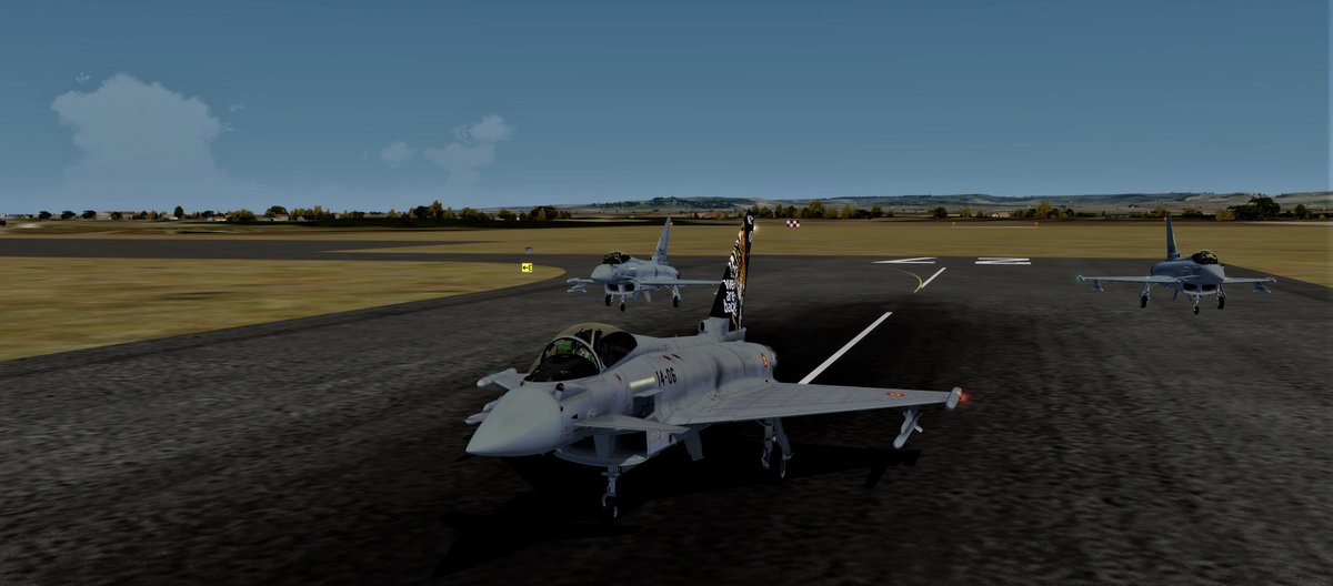 defensaaerea's tweet photo. Tres de nuestros Eurofighter patrullando el espacio aéreo en la re apertura de Defensa Aérea Virtual, en estos vuelos los pilotos mejoran sus habilidades y su afinidad con el avión. Nos vemos en los cielos! @NoticiasAirSim https://t.co/U0dd92CA9y