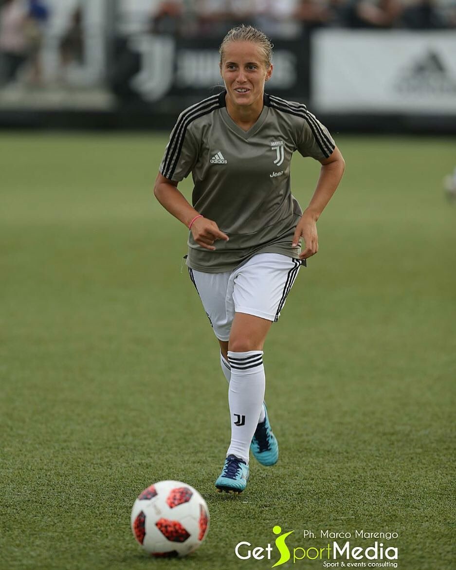 Back home ⚪️⚫️
#uwcl #juventuswomen @JuventusFCWomen <a href="/UWCL/">UEFA Women’s Champions League</a>