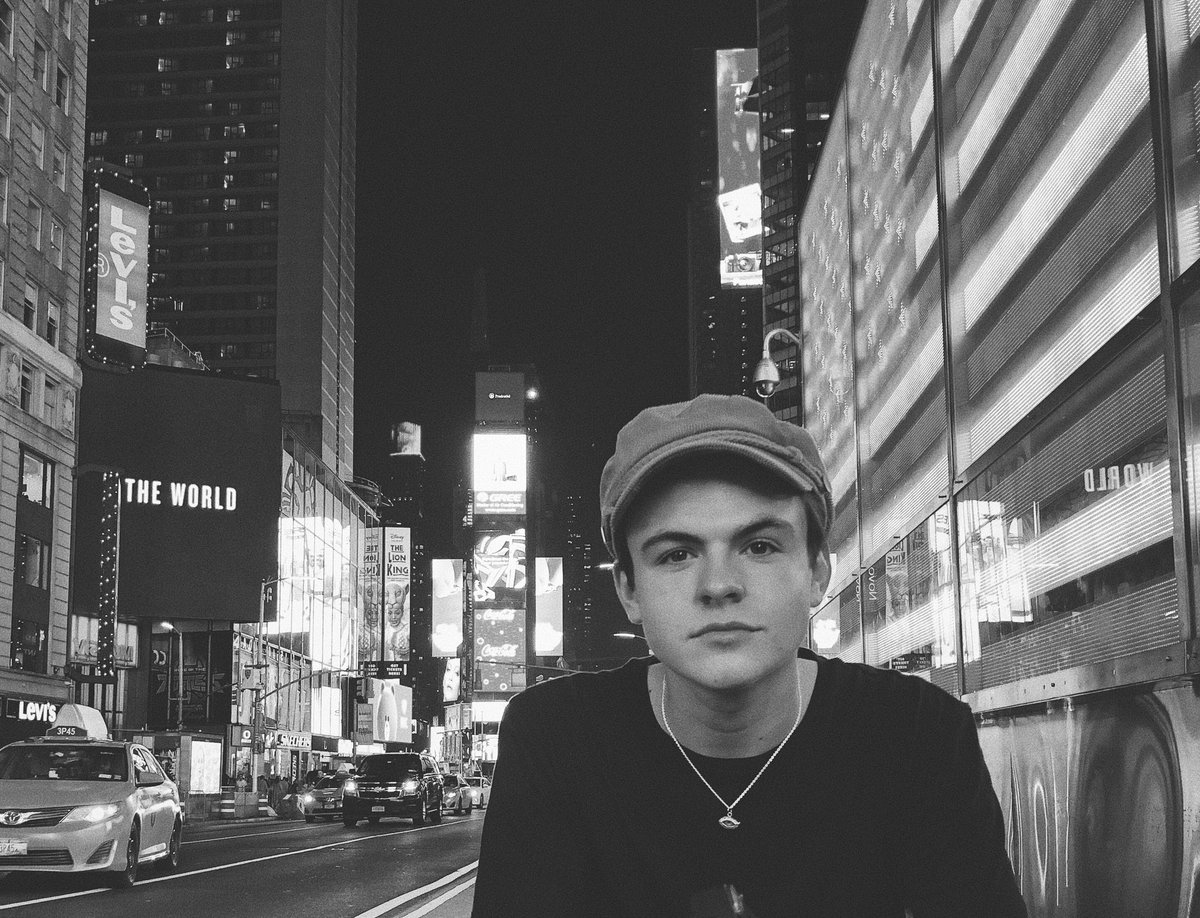 NewHopeBlake's tweet photo. The big apple! https://t.co/o3o7Cb62EX