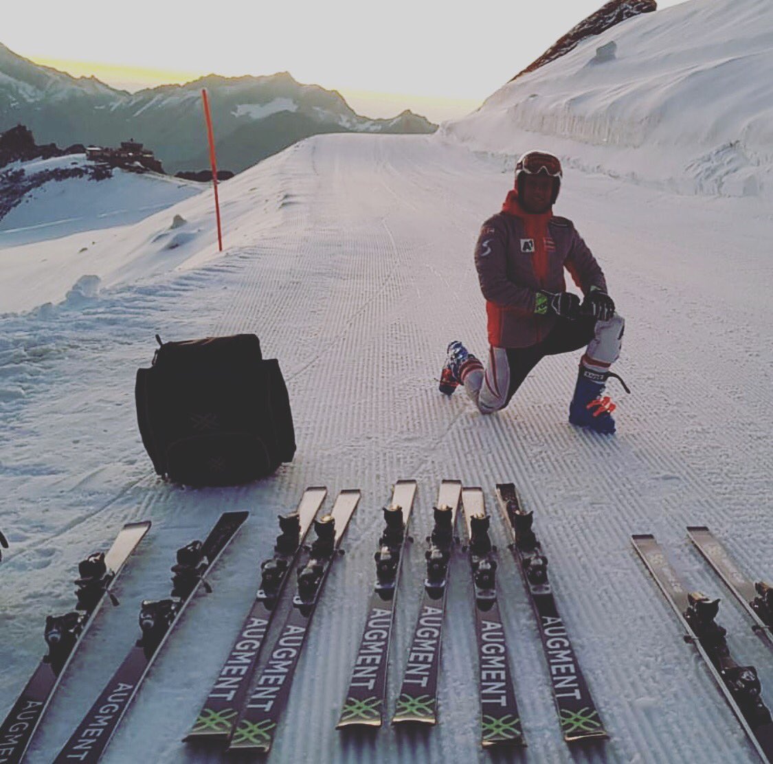 GlocknerSports's tweet photo. Phillipp Schörghofer is er helemaal klaar voor!!
#augmentski #augmentsports #augmentsportsbenelux #söldenherewecome https://t.co/AabtLW6ojM