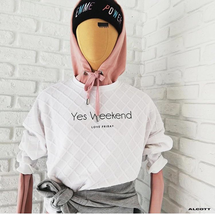 Alcott_ksa's tweet photo. هلااا بالـ #الويك_اند 😍 ، لاتنسون تزورونا 

Waiting for the #weekend ? YAAAS https://t.co/QUg3UO79st