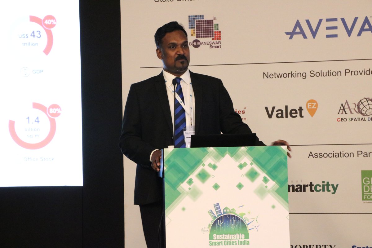 Mr. Shankar Arumugham, COO <a href="/JLLIndia/">JLL India</a> discussing competitiveness of cities &amp; top priorities of Smart Cities. #SSCI <a href="/NispanaOfficial/">Nispana Innovative Platforms</a> 

#Ranking &amp; #Rating of cities #TransparencyIndex &amp; #Investment in Cities, 
#Building Better Smart Cities