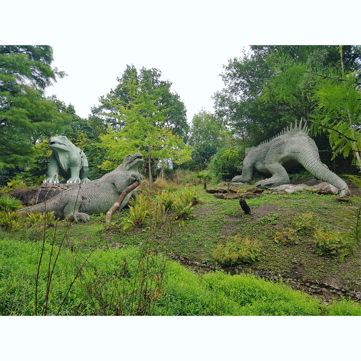 liinterior_'s tweet photo. Crystal Palace Dinosaurs
-Symbol of British influence in science
-They tell the story of how science is built on the best evidence available at the time
#liinterior #Linute #London #traveling #Londontravel #interiordesign #design #art #nature #park @CrystalPalacePK https://t.co/Z7vV346rUz
