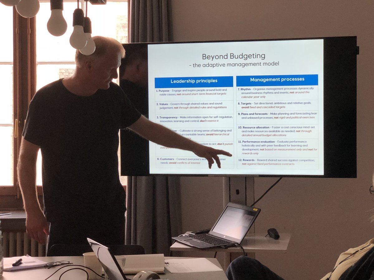 MirkoKleiner's tweet photo. Cool #beyondBudgeting workshop with @bbogsnes @flowdaysrocks https://t.co/bj3zVv07yr