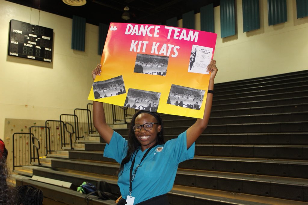 adelg28_'s tweet photo. Today is your last chance to sign up for one of our great clubs. Please take advantage! #MLEClubRush @HarbingerMLEC https://t.co/trTZ4KrOpg