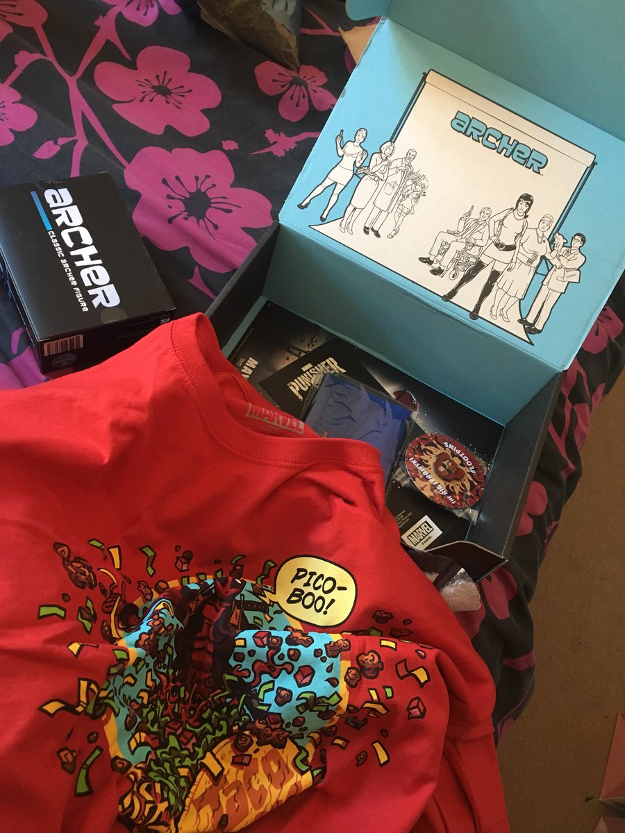 TazerCommunity's tweet photo. 2 Months waiting for the new Fallout @lootcrate and it arrives wrong, already put in a complaint yesterday as got charged for a second crate before even receiving the first one! Now I’m pissed off and I want a refund! Immediately! This is NOT a Fallout crate. @bethesda https://t.co/vSEj5MgzMC