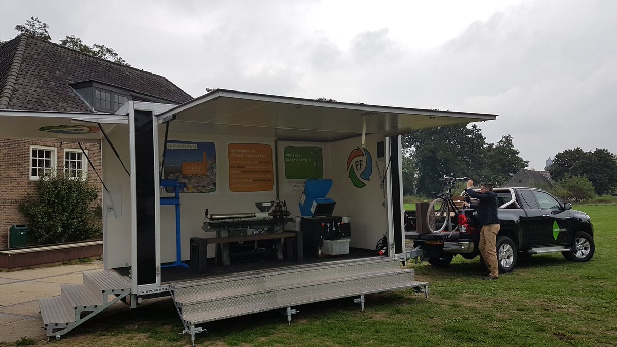 Voorbereidingen voor het evenement van <a href="/save_plastics/">save plastics</a> in volle gang😊