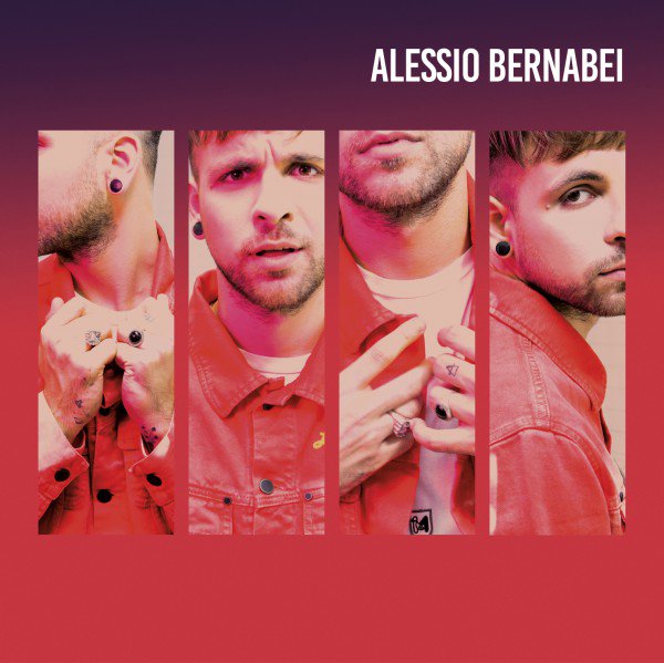 RadioAirplay_it's tweet photo. #MessiERonaldo è il nuovo singolo di @alessiobernabei in tutte le #radio da domani!
#NewSingle #OnAir
#radiodate-https://t.co/nbWsxGsILp
#NewMusicFriday 
@WARNERMUSICIT https://t.co/JsPxvKPEbl