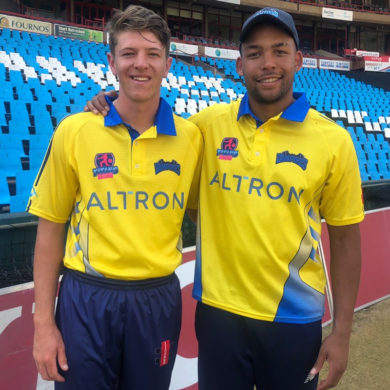 Titans_Cricket's tweet photo. Vampires secure their first win of the #Bash2018 after beating the Pirates by a tense four wickets with two balls to spare at SuperSport Park. 

After being put into bowl, Jordan Morris took a crucial 1-21 before captain Tony de Zorzi top scored with 63 to set up victory. https://t.co/VqXlMYgrMa