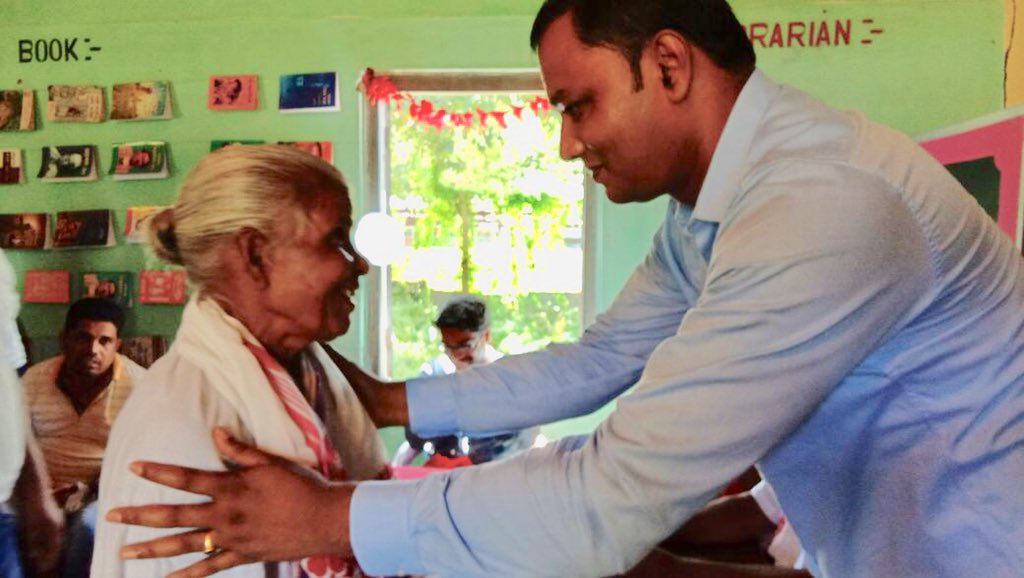 Jagdishb29's tweet photo. #VoiceofChange: Today had Library and BaLa Inauguration in LP, Barkhopa, Tamulpur (Baksa).
#OurSpecialGuest for Today is 70 yrs old Amma ji, She took first step for fund raising.
#AspirastionalDistrict
@Manmohan4Peace @PiramalFdn @thegfprogram @NITIAayog https://t.co/dz5XnPJQbB