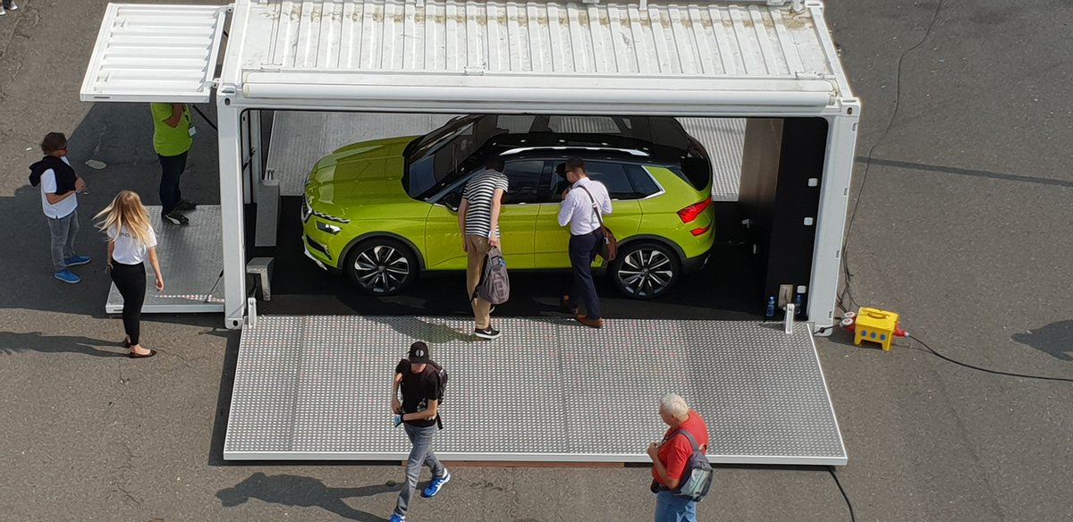 HorakJiri's tweet photo. @skodaautonews #VisionX in action
#futureport #skoda https://t.co/6JX5SE2zzV