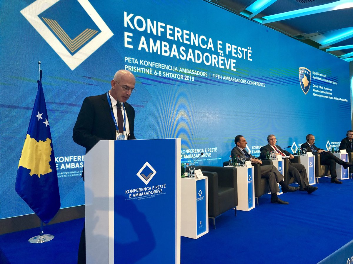 MFAKOSOVO's tweet photo. Paneli i parë në #KSAmbConf5 me temë “Kosova si pjesë e zhvillimeve globale dhe ndikimi i tyre në politikën e jashtme të Kosovës”. - Prvi panel na #KSAmbConf5 sa temom „Kosovo kao deo globalnih razvoja i njihov uticaj na spoljnu politiku Kosova“. #Kosova10 https://t.co/7MGtry3jBt
