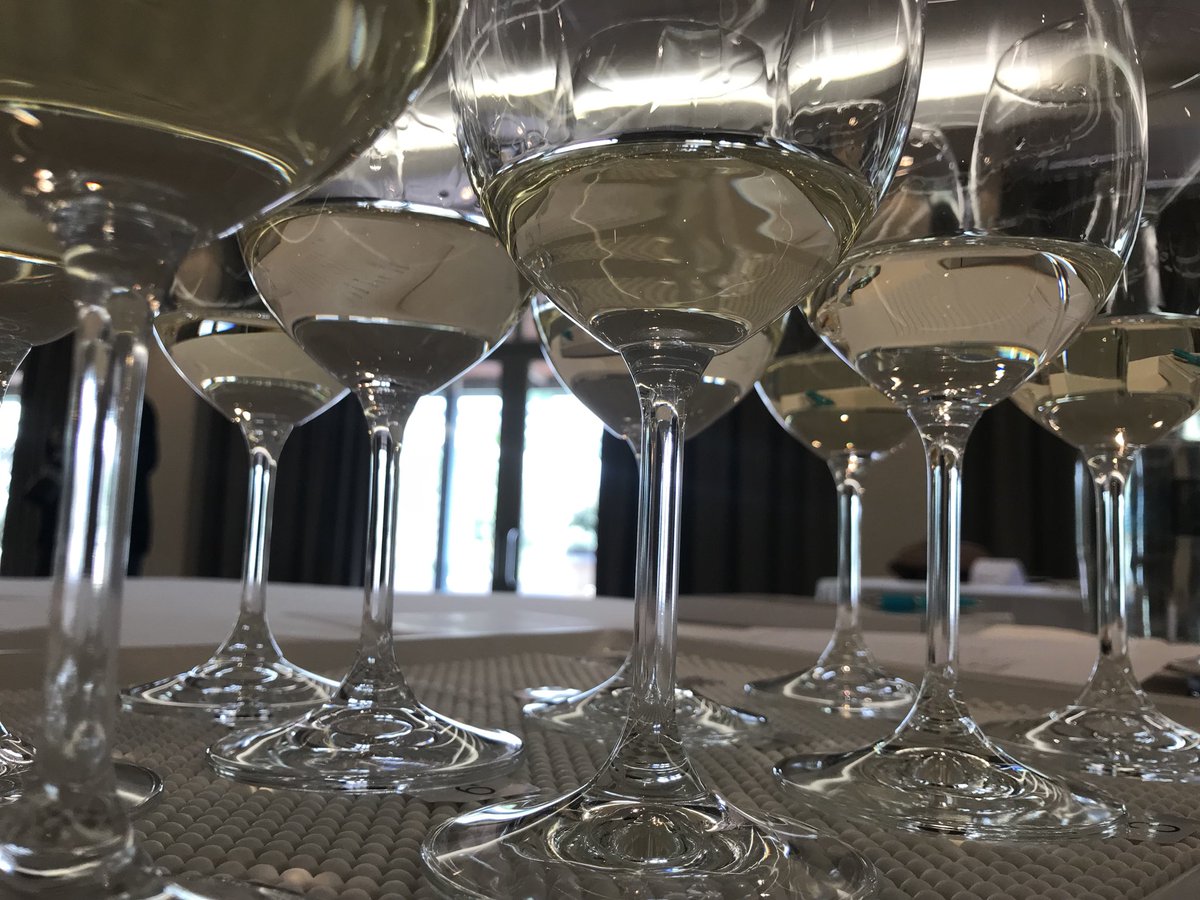The moment of truth🥁🥁🥁. After 3 days of tasting through many great Sauvignon’s it’s time to pick the <a href="/SauvignonSA/">Sauvignon Blanc SA</a> Top 10! To be revealed on 11 Oct! <a href="/Winbeebee/">Winnie Bowman, CWM</a> @chefdecaves <a href="/ChristianEedes/">Christian Eedes</a> <a href="/NeilEllisWine/">Neil Ellis Wines</a> <a href="/gregsherwoodmw/">Greg Sherwood MW</a>