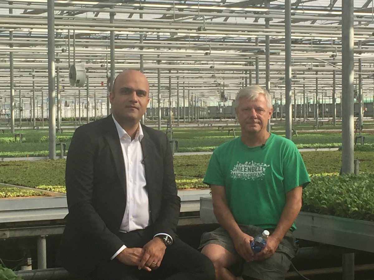Heliospectra's tweet photo. Great day filming with our customer @greenbeltgreens and @uofg researchers. CEO Ian Adamson to CEO Ali Ahmadian "LEDs are the future of agriculture. And that future is now." (with #HelioCORE light control https://t.co/1FPu5uIJov) Video soon... #SmartGrowersGetIt #LEDGrowLIghts https://t.co/3up9X28WUb