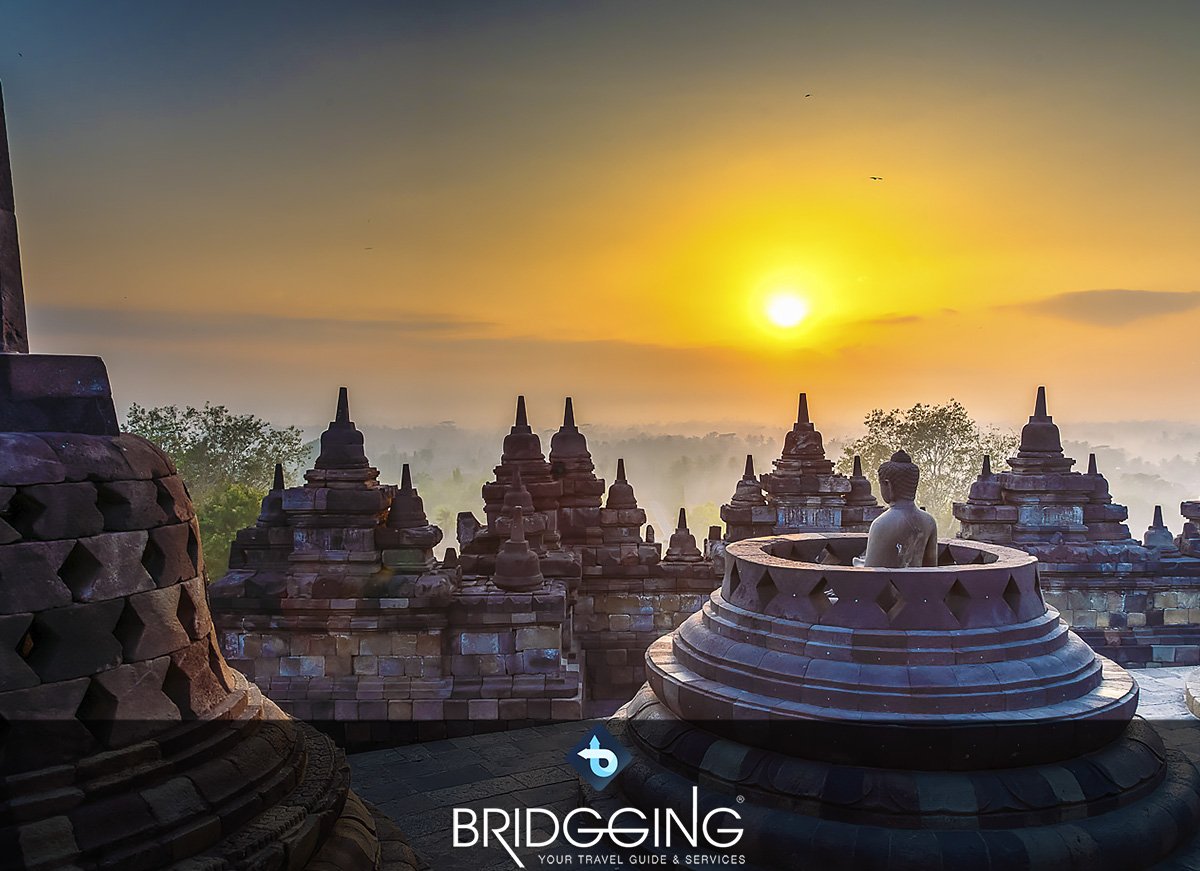 bridgging's tweet photo. Borobudur is an ancient temple on the island of Java, Indonesia. It took more than a hundred years for ancient builders to build the Borobudur in Indonesia. Travel along with #Bridgging.
#travel #tourism #europe #snp #tourists #nature #Borobudur #instagramhub #travel #travelguide https://t.co/nSCA7AbKBV