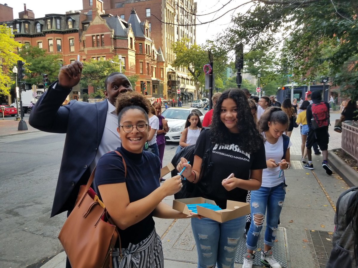 BBBHFKMH's tweet photo. Some of us are here to relive our high school days and others to work. So proud of this incoming class, they all took @marty_walsh's pencils. #BacktoSchool #BBONS https://t.co/64yWou36U5