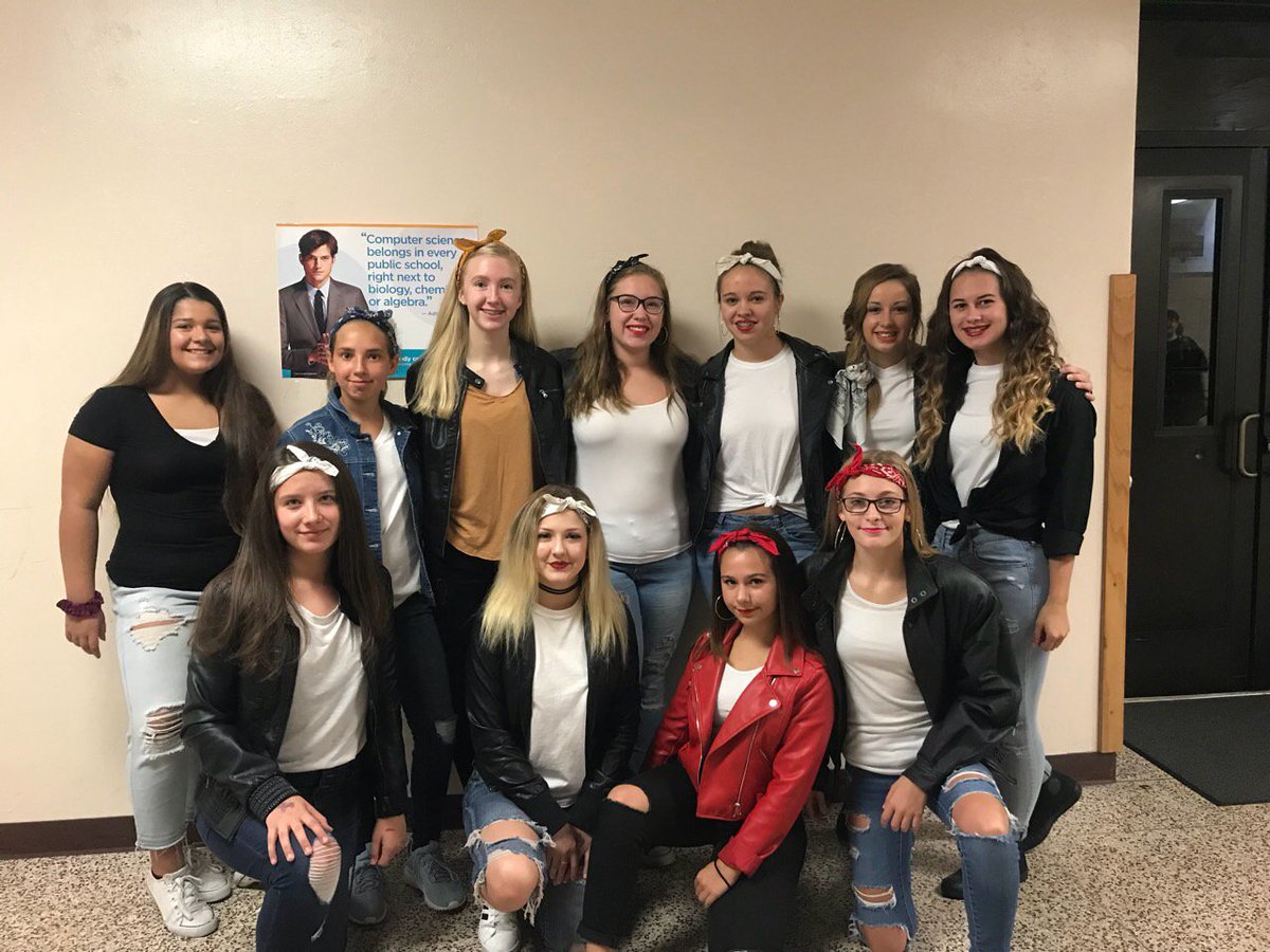 RHSZebraCheer's tweet photo. Zebra Cheerleaders dressed up for Twin day today in order to raise money to help a Zebra teacher! #zebranation #zebracheer https://t.co/SvsIMst3lf