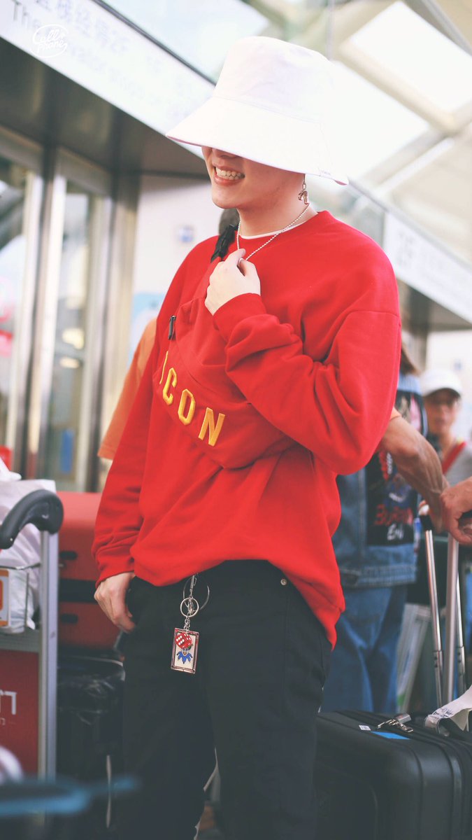 zhuxingjieph's tweet image. 180906
PEK✈️
Cr.Cellophane_朱星杰个站

#huba #xingjie #jzen
(1/3)