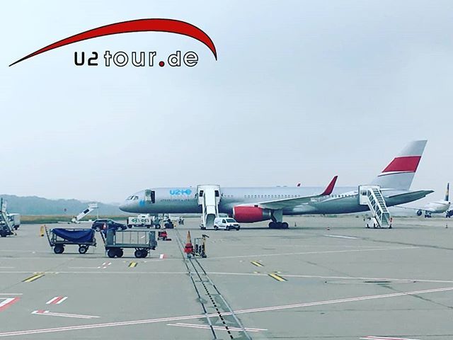 U2tour's tweet photo. Take me higher! Paris calling!
The #u2ietour jet @airportcgn
#U2 #U2eiTour #U2cologne #U2cologne2 #U2Paris (pic by Henry for @u2tour.de) https://t.co/bPI8kShE0C https://t.co/8sDVdHvXDd