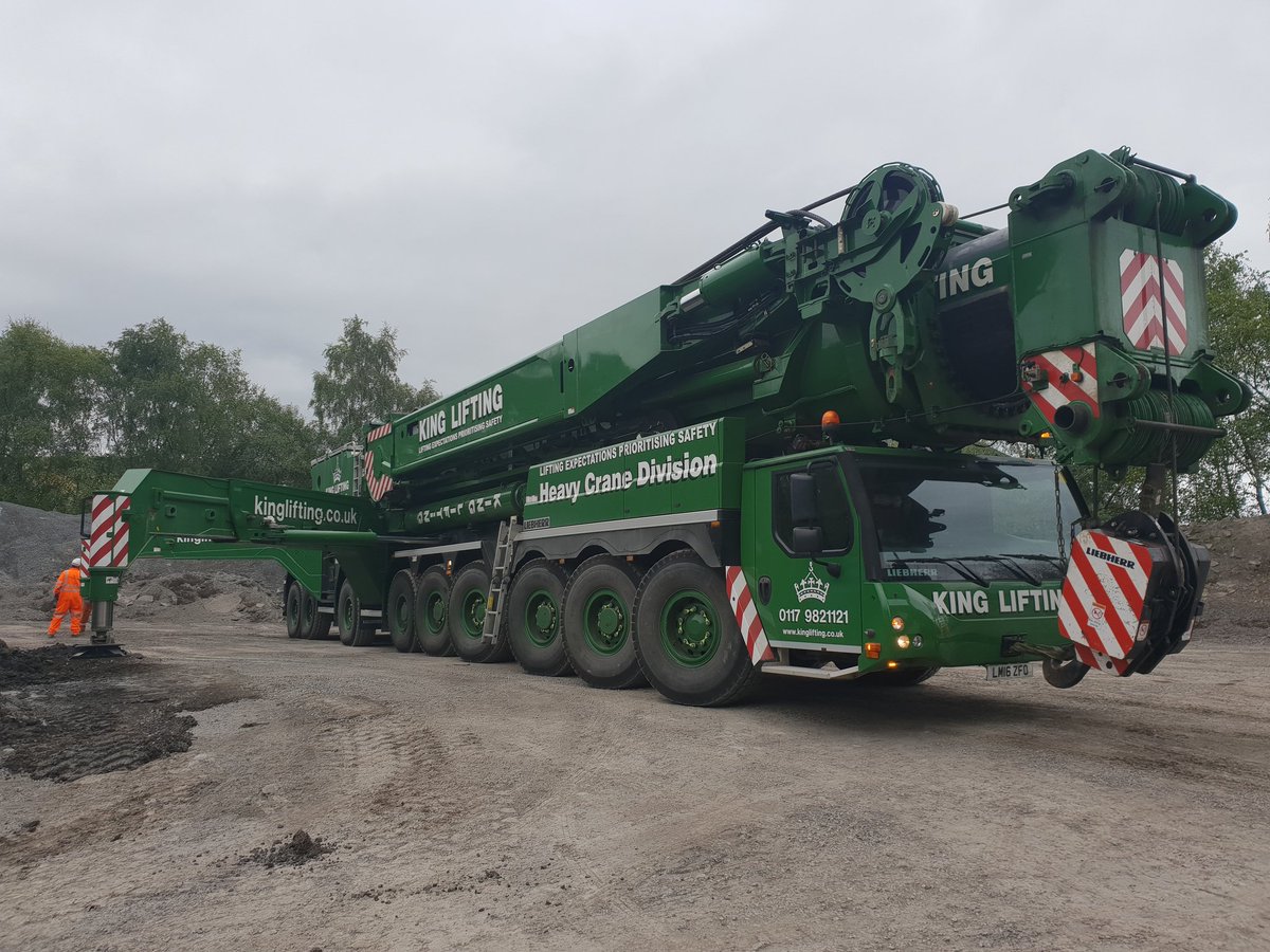 GmecS's tweet photo. GMEC Solutions Lmited working with some heavy equipment today with King Lifting's 750ton mobile crane being prepared for primary crusher removal works for Hanson.
#rightequipmentforjob
#teamwork
#pocketengineer
#GmecS https://t.co/bPITxLzPHG