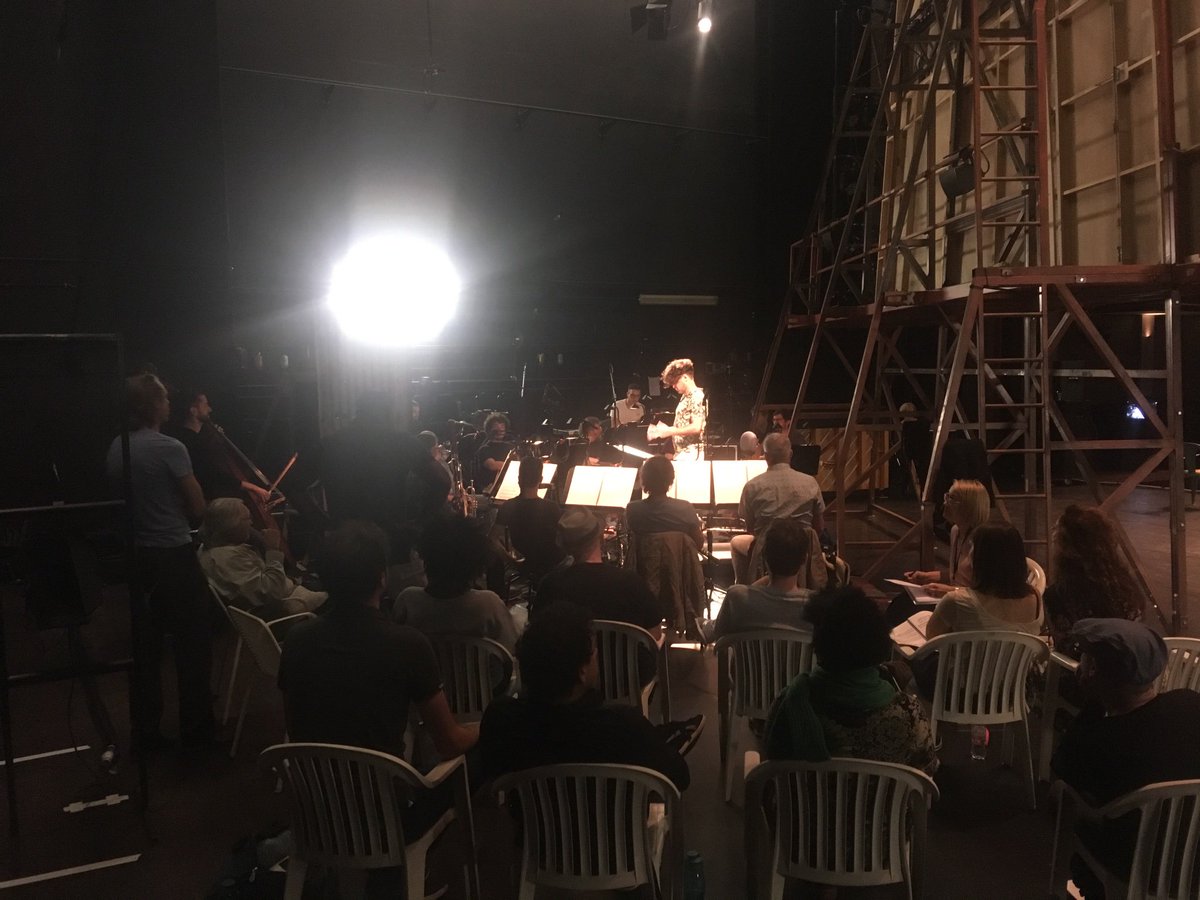 Michaeldcock's tweet image. Eerste repetitie met orkest van @LaMonnaieDeMunt @KVSbrussels 
#stageview
#lhommedelamancha